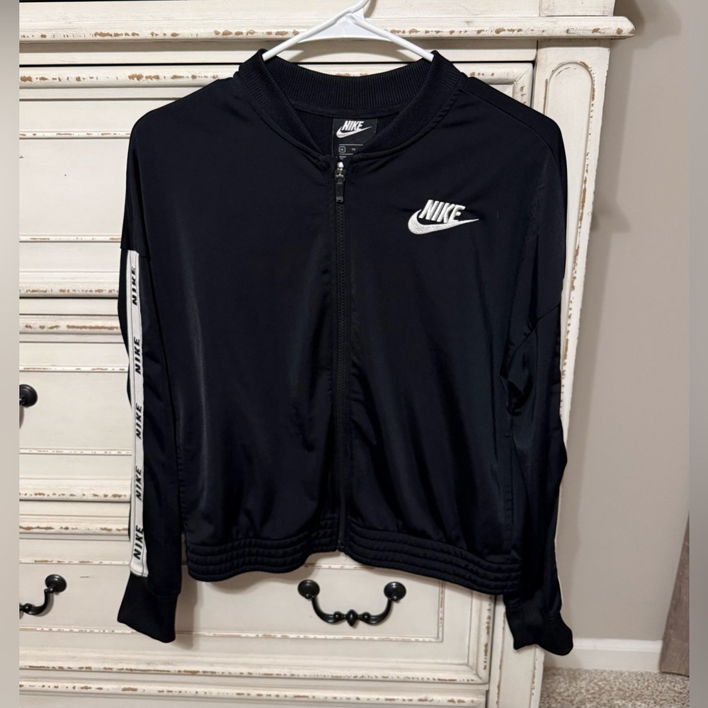 Nike Tricot Tracksuit full-zip top jacket Kids XL Sportswear Activewear Junior